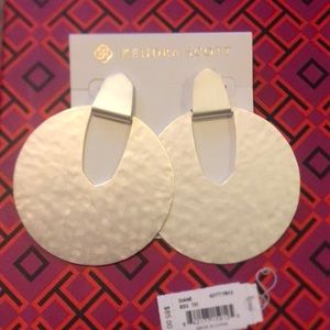 New Kendra Scott Diane statement earrings